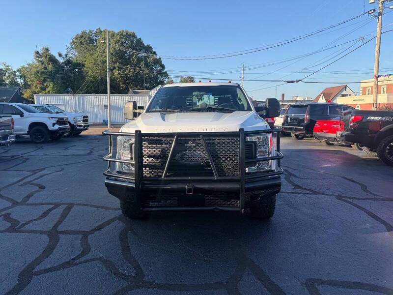 ford f-350 super duty chassis cab 2017 1FD8X3H68HED20699 image ford f-350 super duty chassis cab 2017 1FD8X3H68HED20699 image